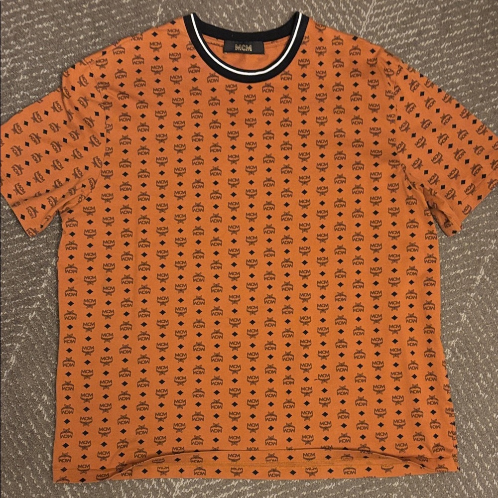MCM Vibrant Orange Patterned Short Sleeve Tee